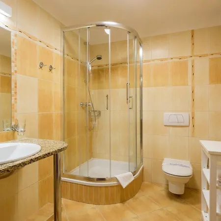 Relaks Wellness & Hotel 3*