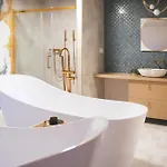 Relaks Wellness & 3*