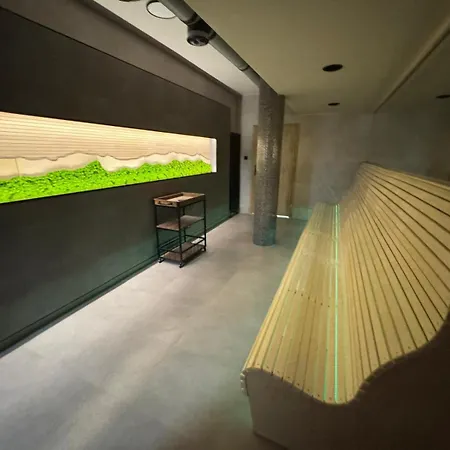 Relaks Wellness & מלון 3*